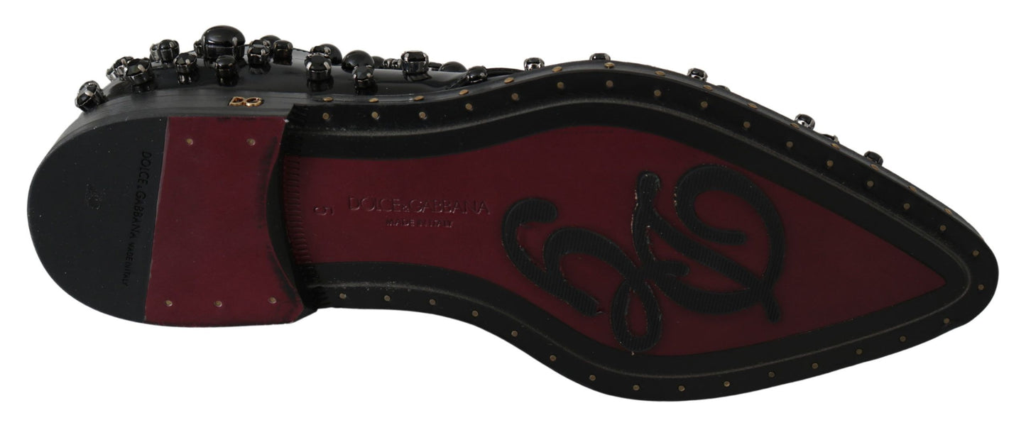 حذاء دولتشي آند غابانا من الجلد الأسود والكريستالات