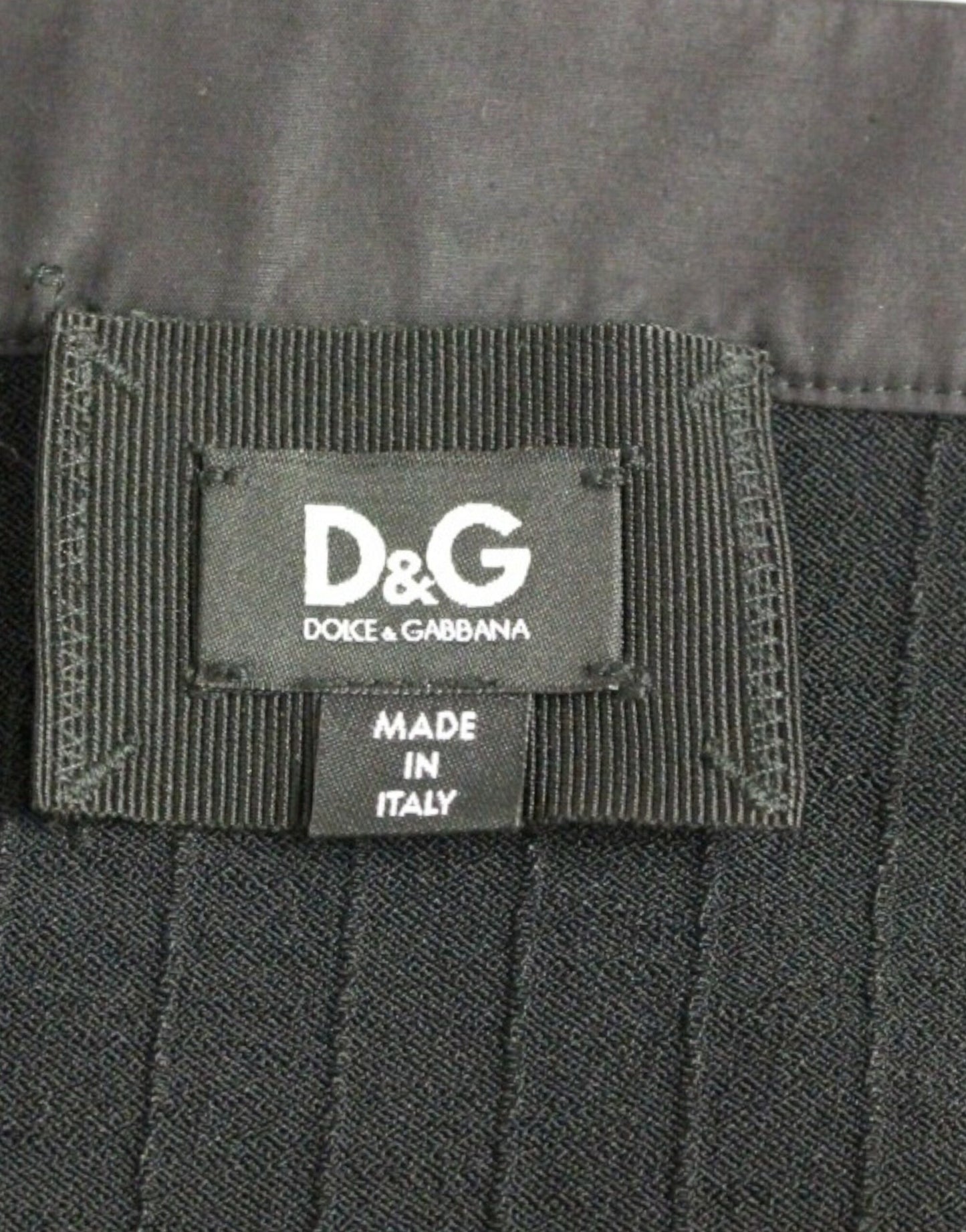 فستان من تصميم Dolce & Gabbana بتصميم فقاعات متعدد الألوان