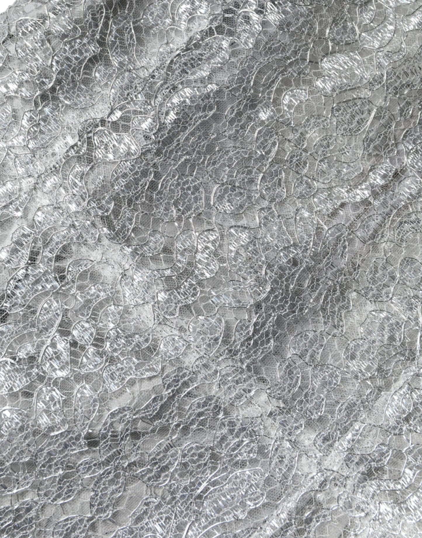 فستان دولتشي آند غابانا الفضي المزهر من الدانتيل