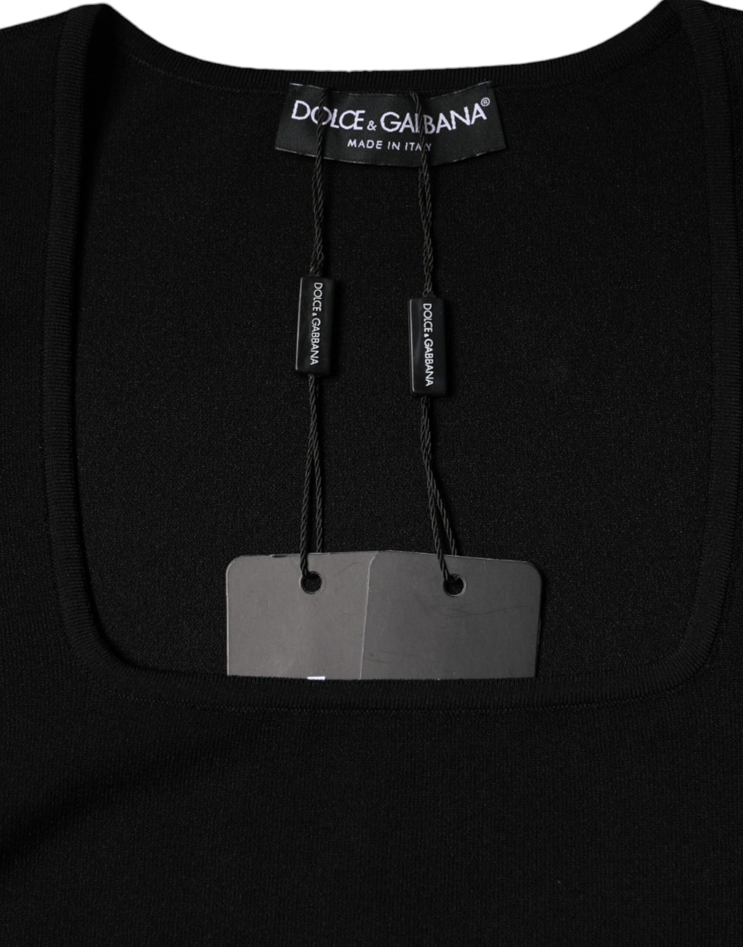 بلوزة دولتشي آند غابانا سوداء بأكمام طويلة ورقبة مربعة