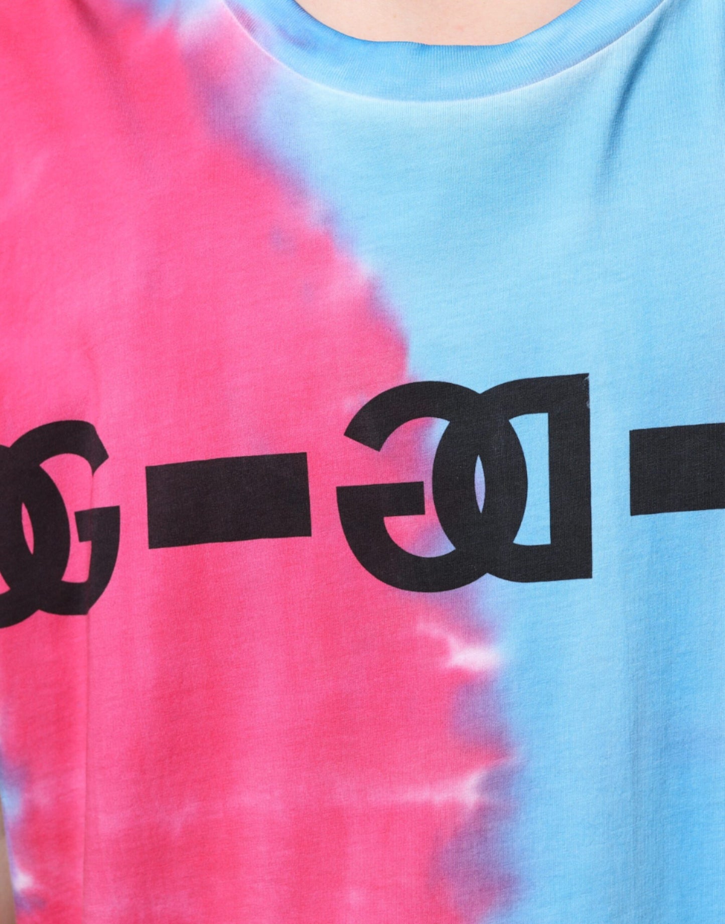 تي شيرت دولتشي آند غابانا متعدد الألوان من القطن بدون أكمام