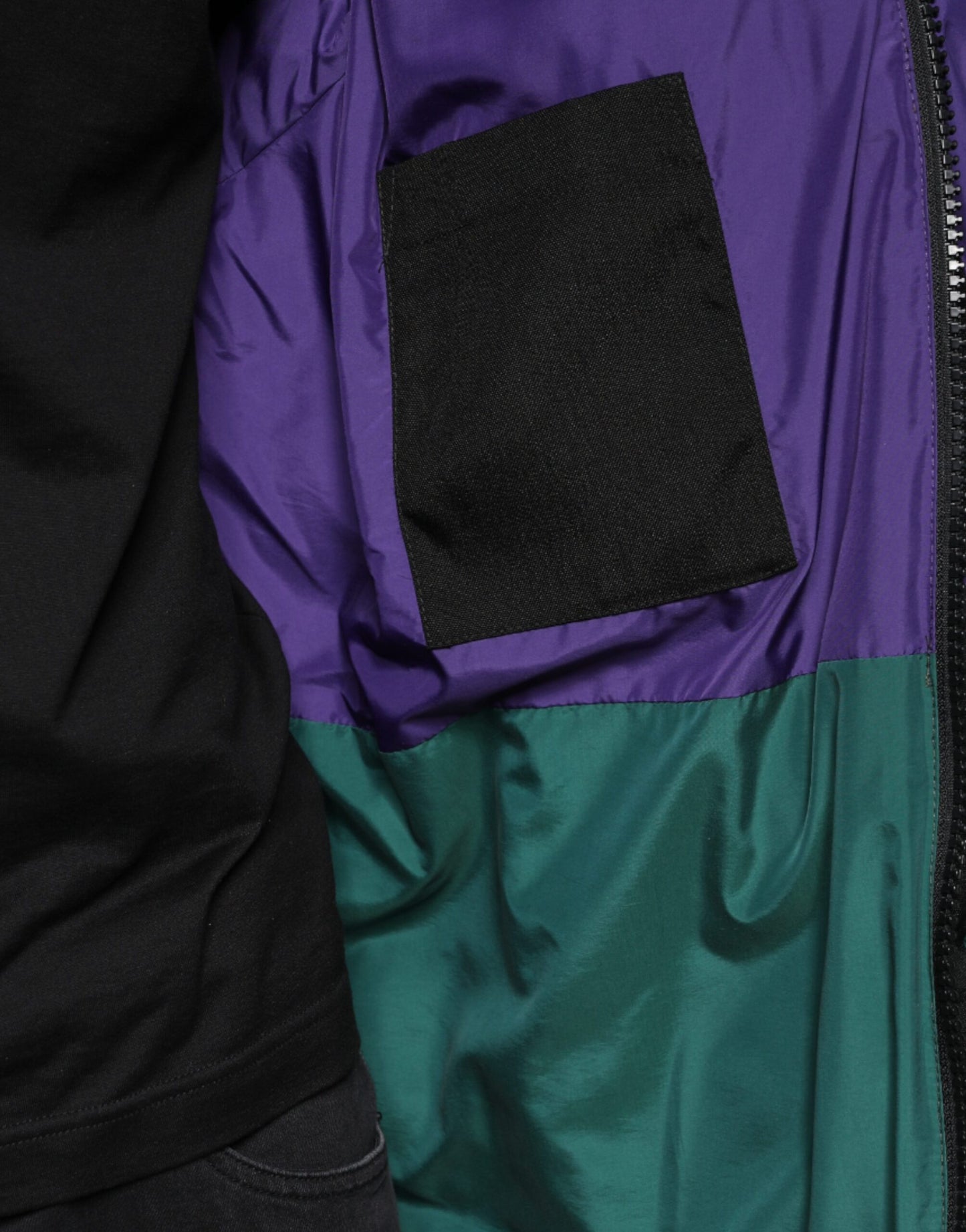 جاكيت دولتشي آند غابانا أسود من النايلون بسحاب كامل للرجال