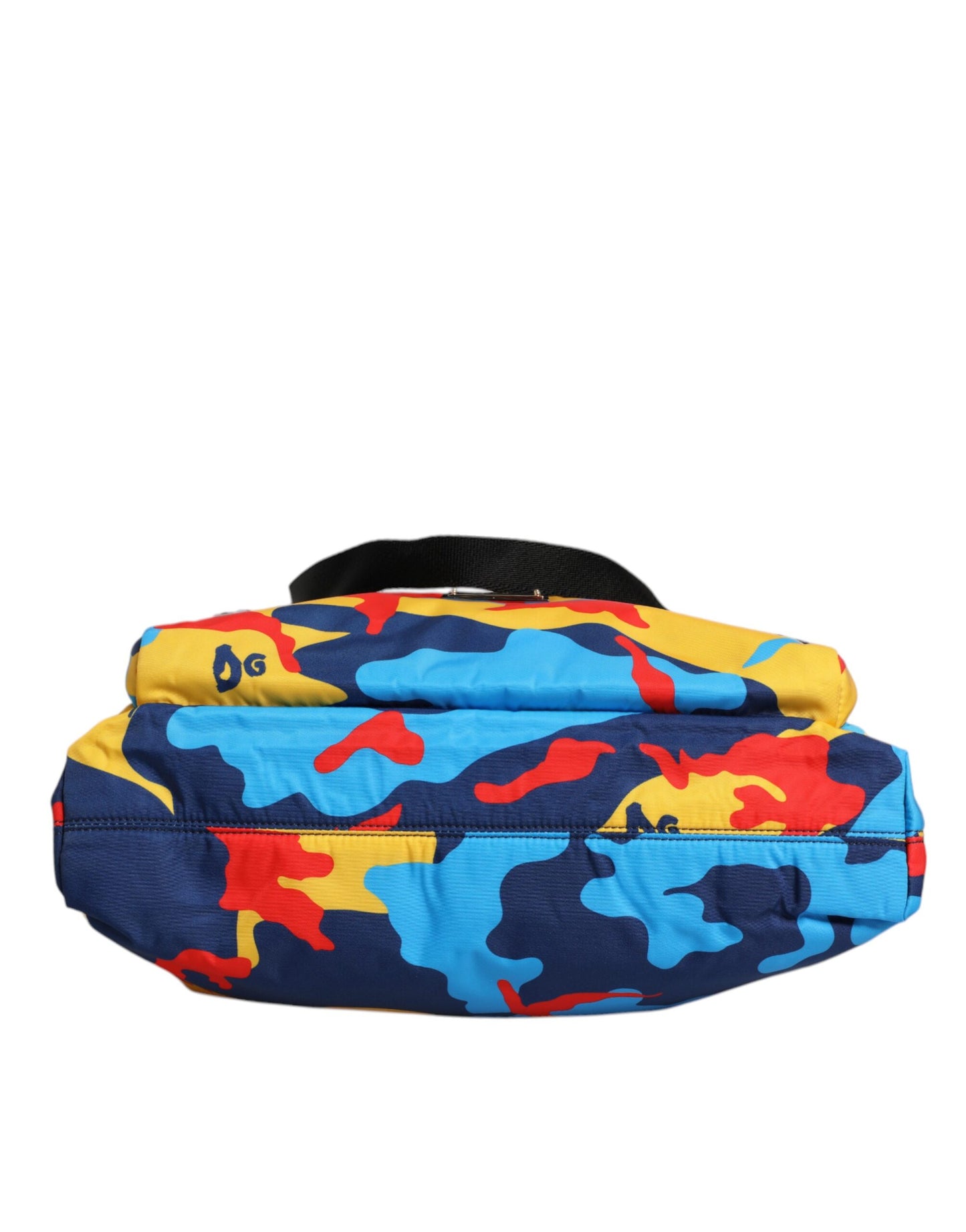 حقيبة تسوق نايلون متعددة الألوان بتصميم مموه من دولتشي آند غابانا