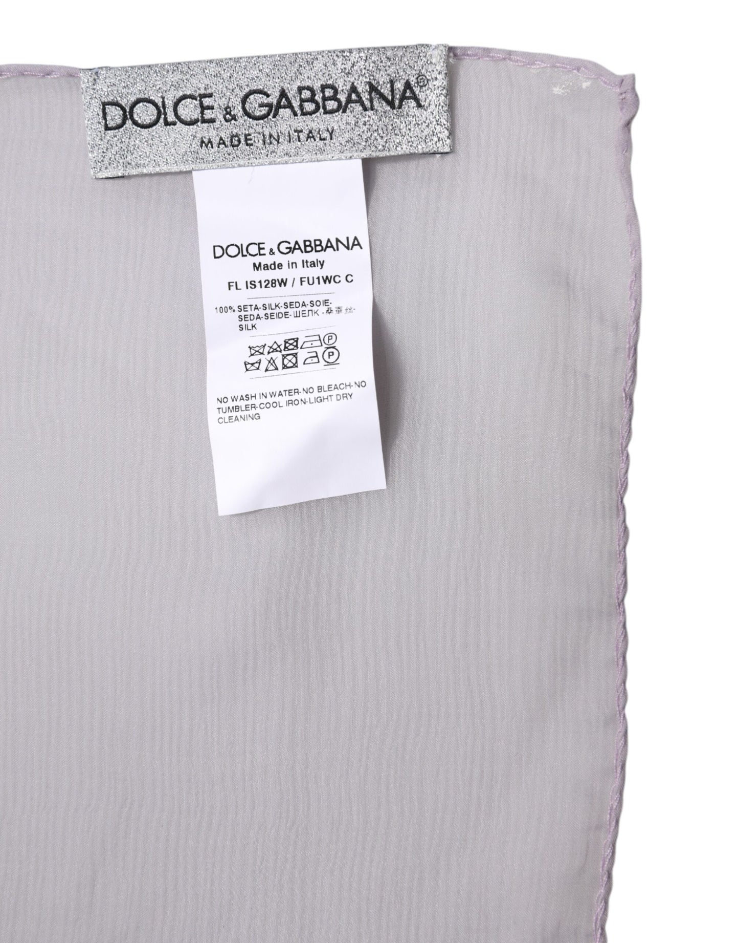 وشاح دولتشي آند غابانا المستطيل من الحرير البنفسجي