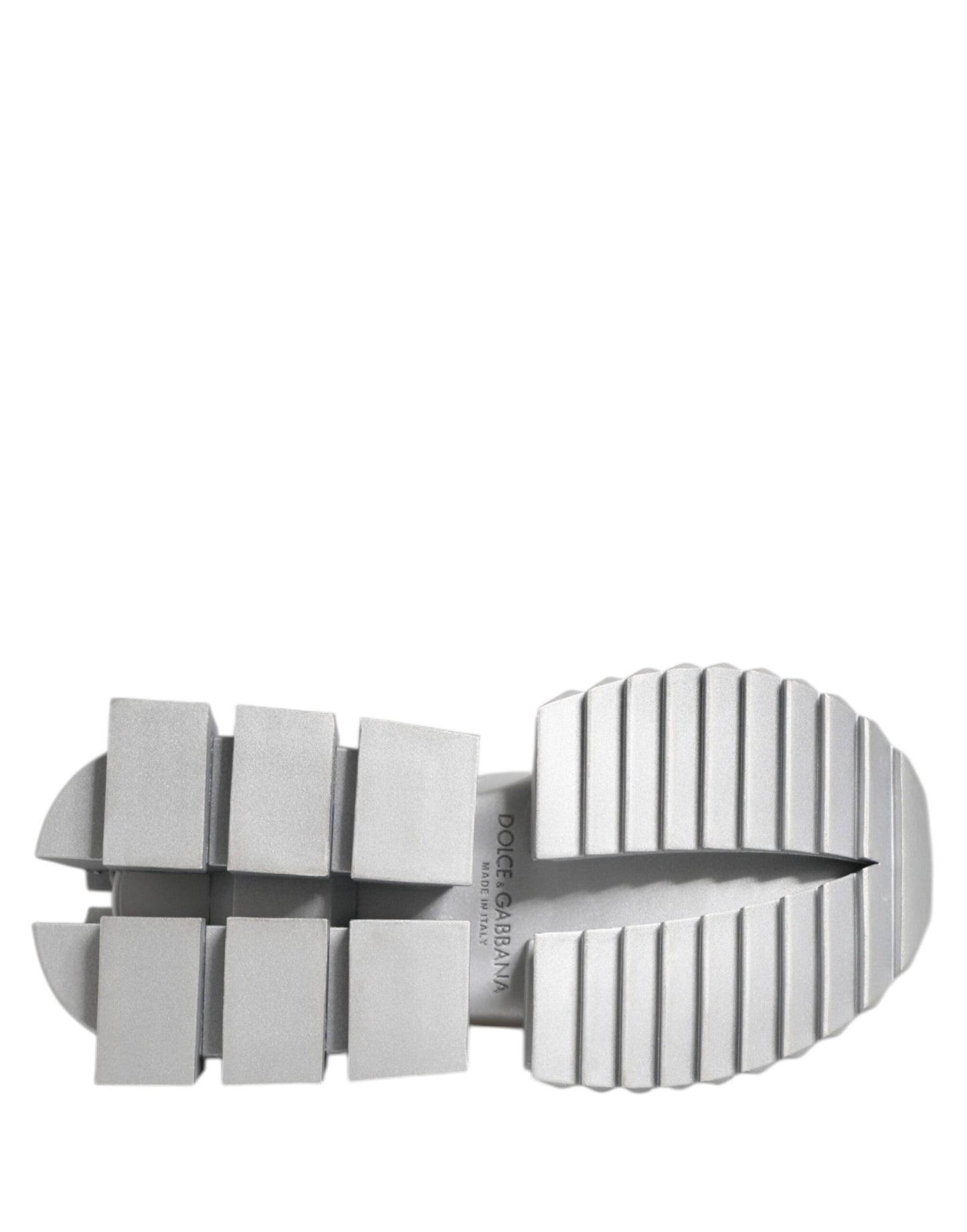 حذاء سنيكرز سوبر كوين من الجلد الفضي من دولتشي آند غابانا