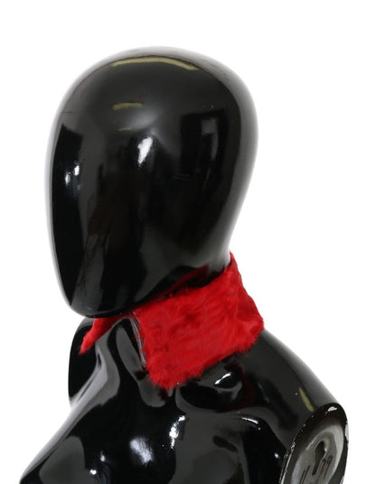 وشاح دولتشي آند غابانا الأحمر المصنوع من الفرو مع طوق للرقبة من جلد الحمل