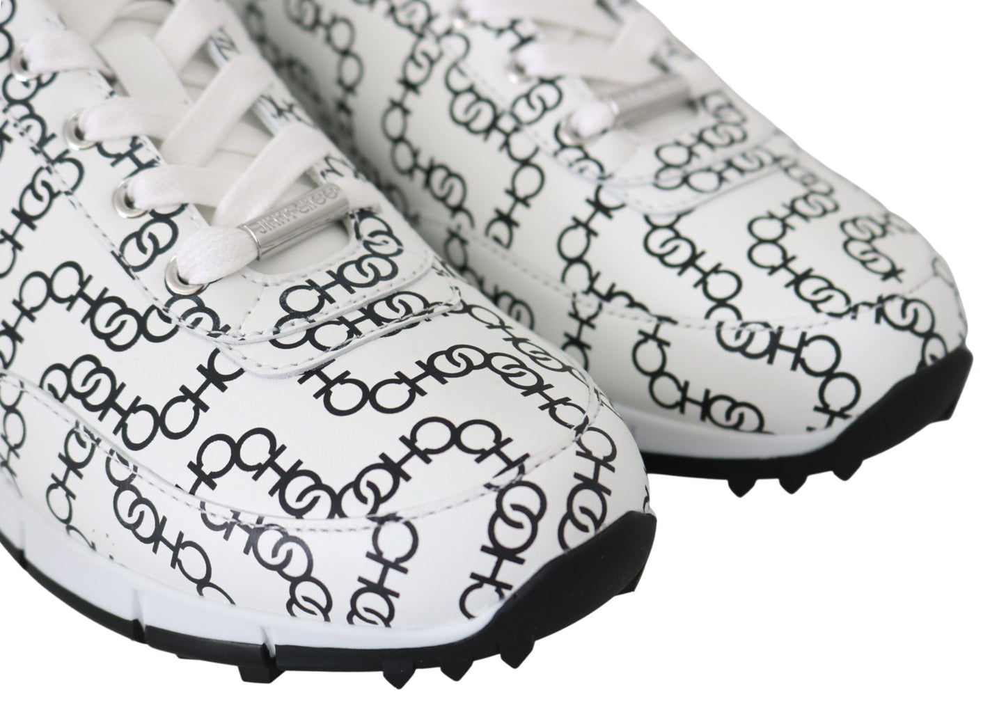 حذاء رياضي مونزا من الجلد باللونين الأبيض والأسود من جيمي تشو