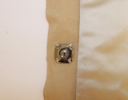 دولتشي آند غابانا وشاح فرو المنك البيج فولارد الرقبة