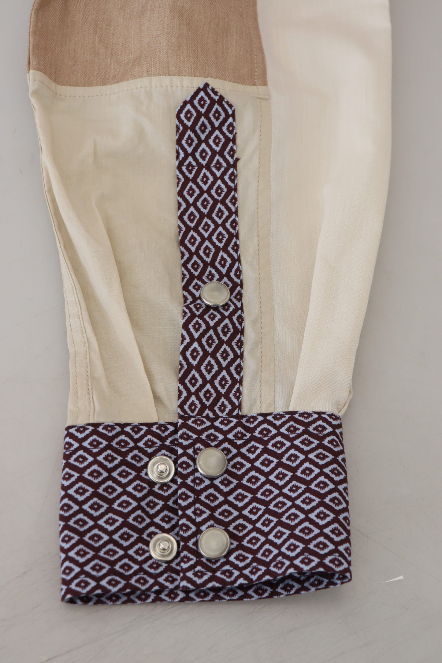 قميص دولتشي آند غابانا متعدد الألوان من القطن المرقّع