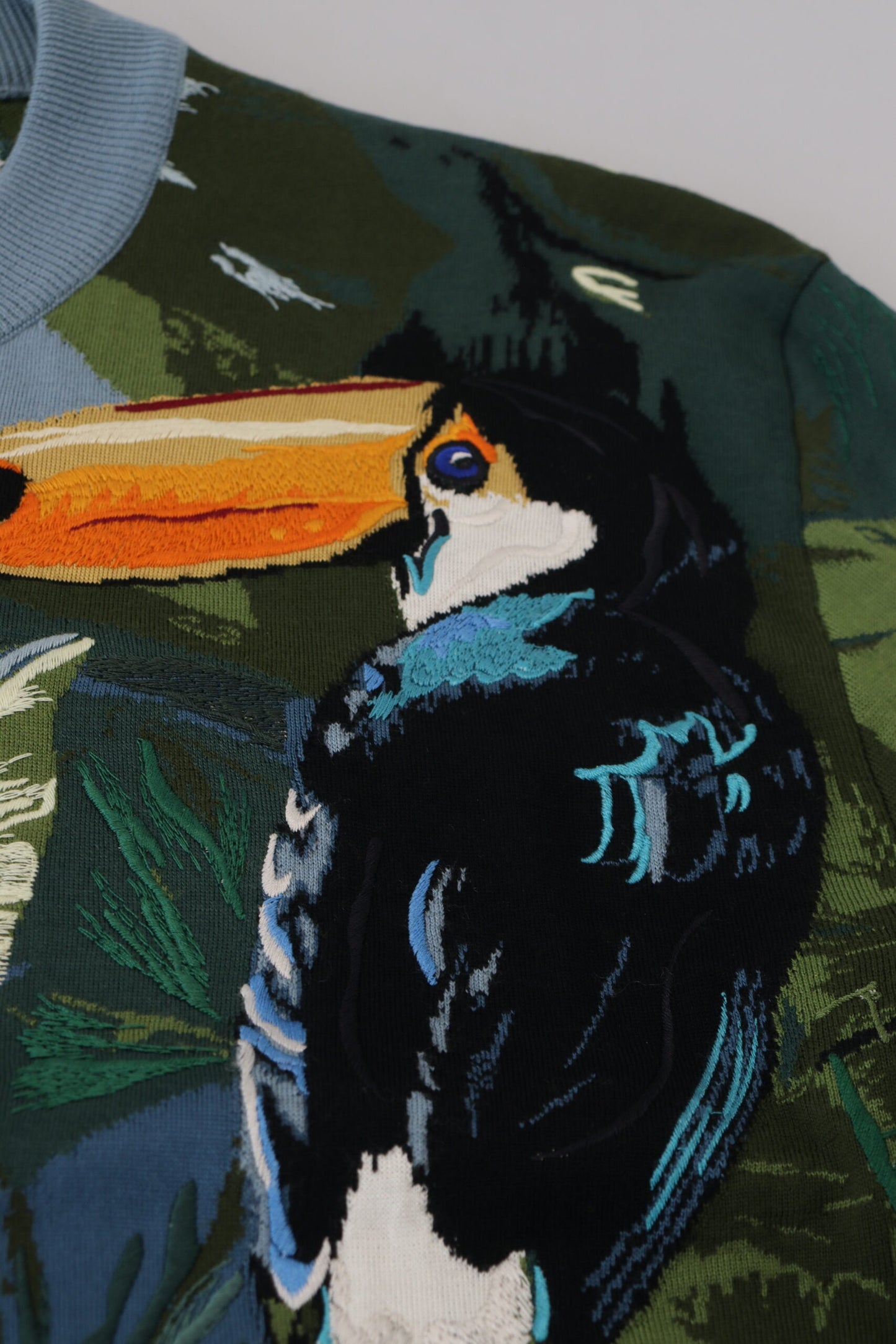 سترة دولتشي آند غابانا متعددة الألوان من صوف الغابة بشعار