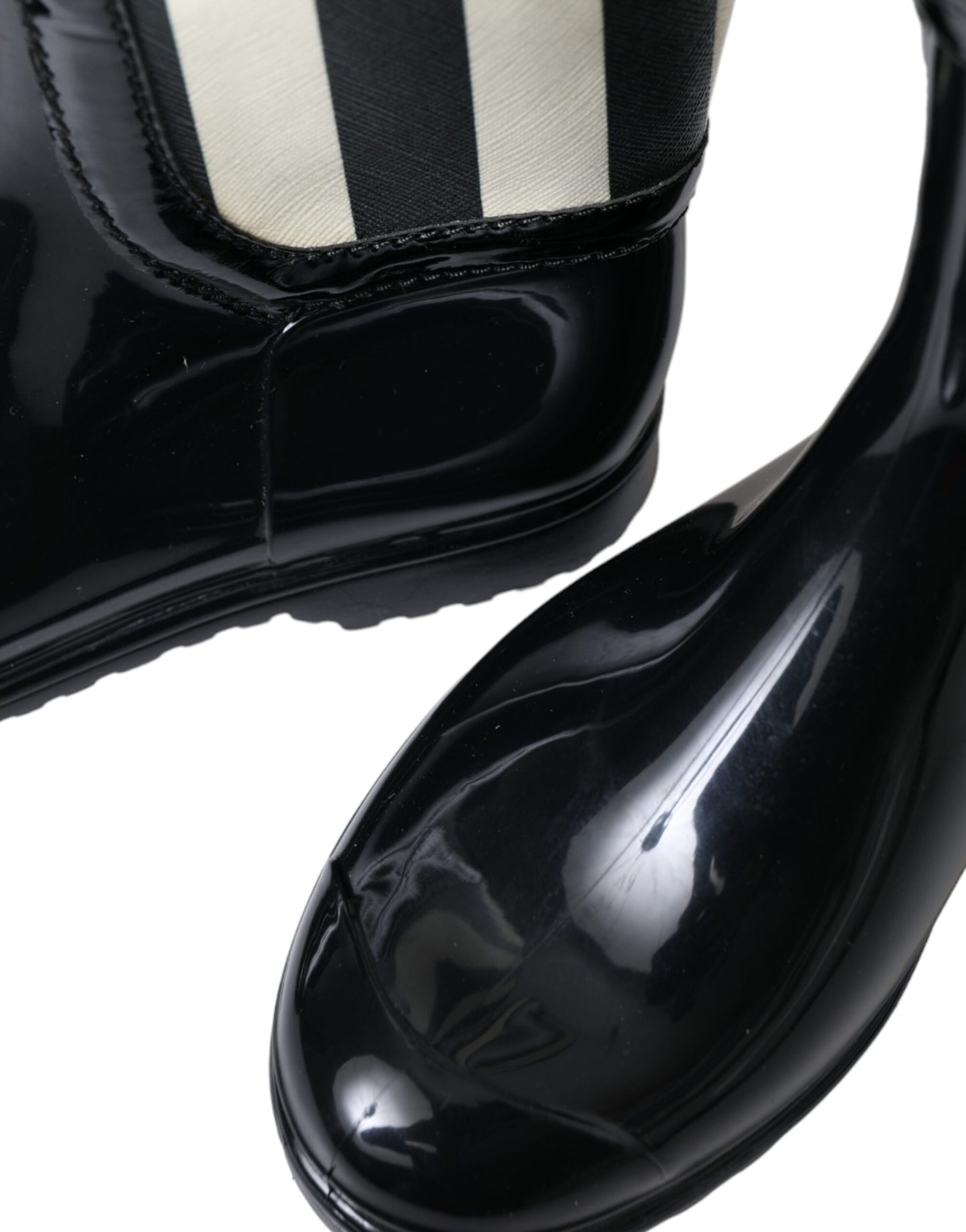 حذاء دولتشي آند غابانا أسود مطاطي مسطح يصل إلى الركبة