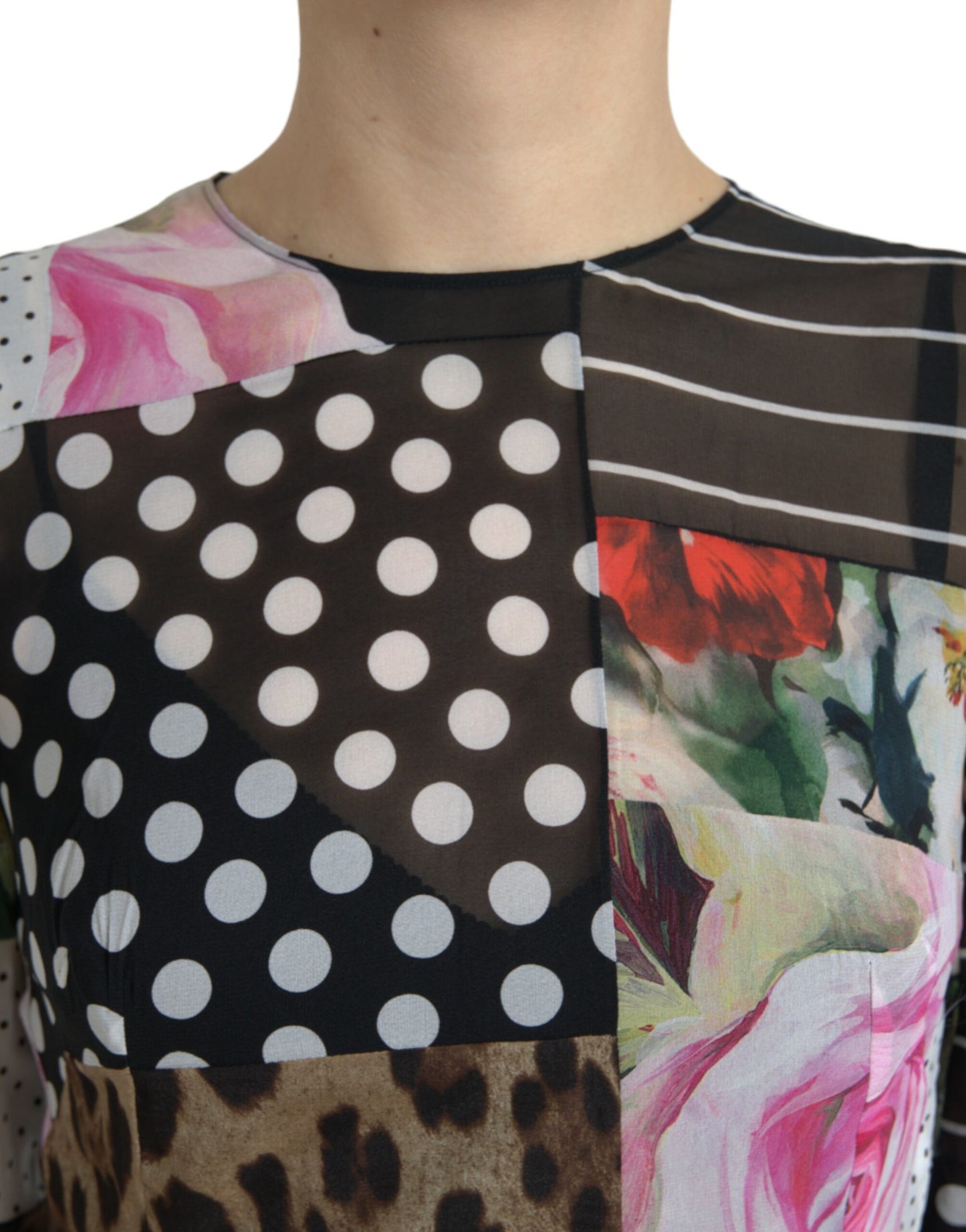 فستان دولتشي آند غابانا متعدد الألوان بنقشة جلد النمر المزهر