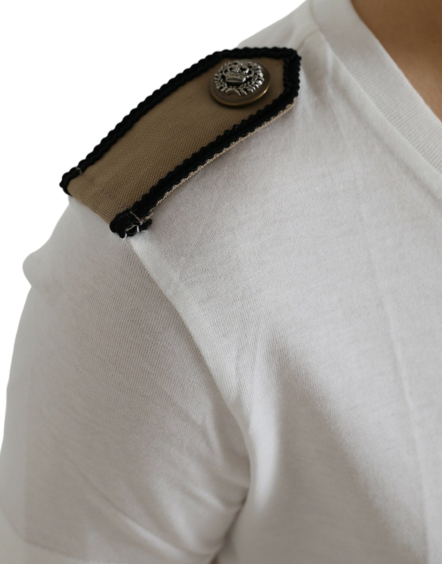 تي شيرت دولتشي آند غابانا قطني بياقة دائرية وطبعة ورود باللونين الأبيض والأسود