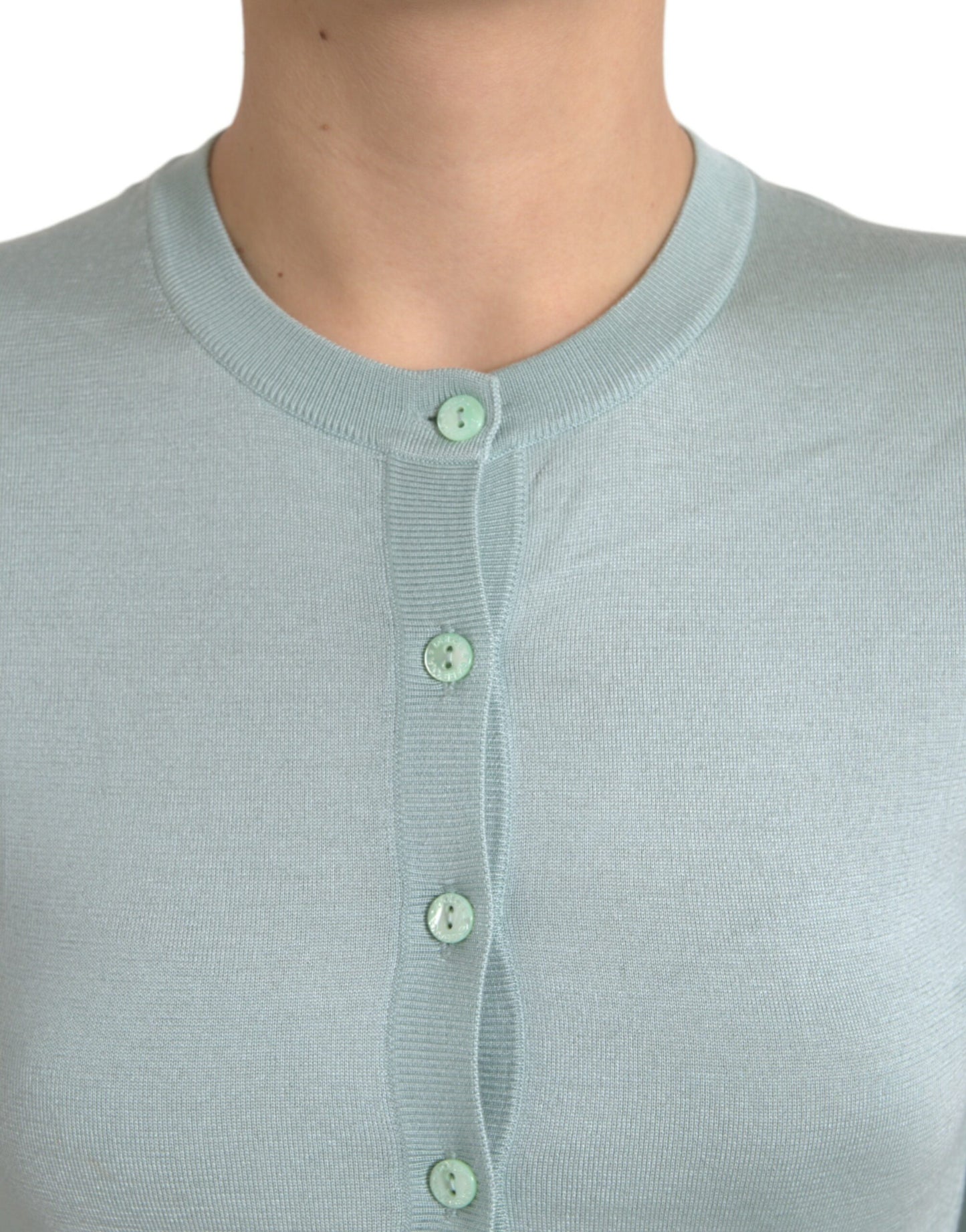 سترة كارديجان من دولتشي آند غابانا باللون الأزرق الفاتح من الحرير بياقة دائرية