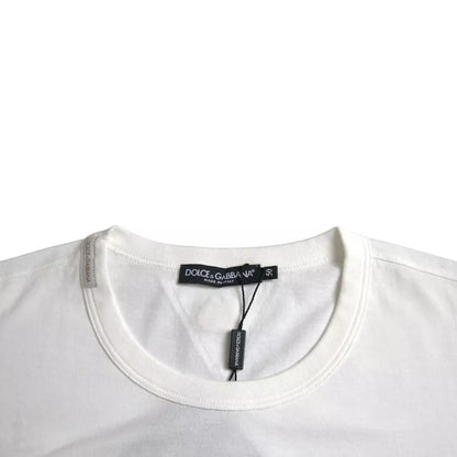 تي شيرت دولتشي آند غابانا أبيض من القطن بشعار مزهر ورقبة دائرية