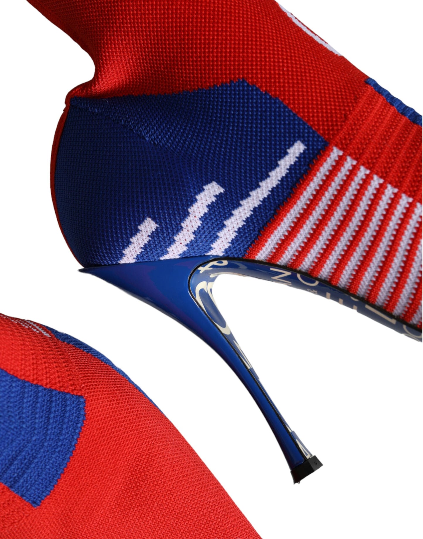 حذاء دولتشي آند غابانا أحمر وأزرق مطاطي على شكل جورب للكاحل بشعار