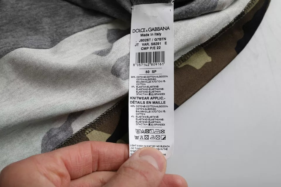 تيشيرت رجالي من دولتشي آند غابانا متعدد الألوان من القطن بقبة دائرية وبنقشة مموهة