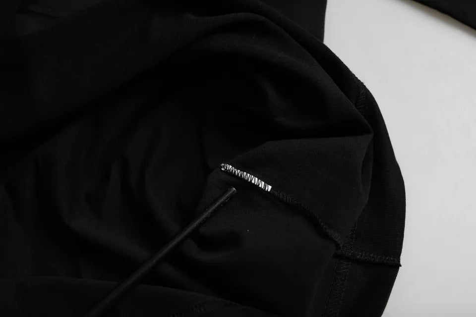 تيشيرت دولتشي آند غابانا أسود من القطن بقبة دائرية ومنقوش عليه شعار دولتشي آند غابانا