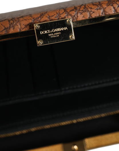 حقيبة كروس صغيرة بإطار ذهبي من دولتشي آند غابانا، مصنوعة من الجلد البني