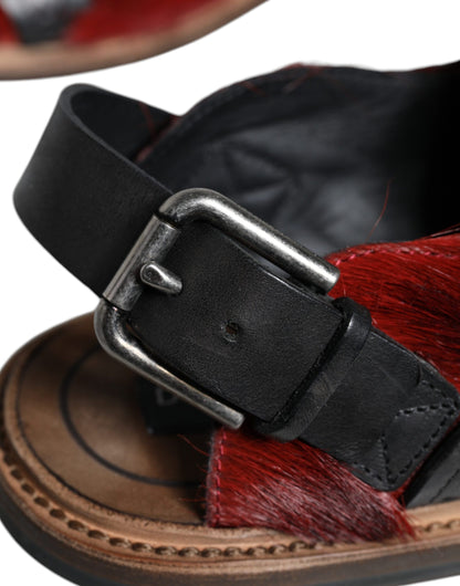 صندل دولتشي آند غابانا أسود وأحمر من الجلد بشعر غزال