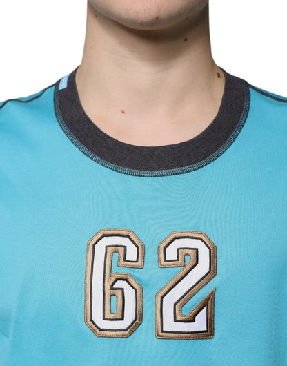 تيشيرت دولتشي آند غابانا أزرق بأكمام قصيرة وياقة دائرية وشعار