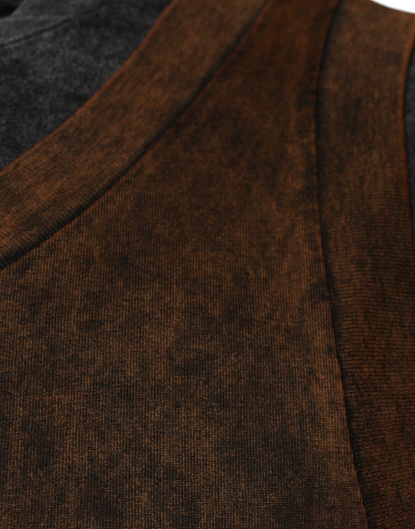 تي شيرت دولتشي آند غابانا بني قطني بدون أكمام وياقة مستديرة