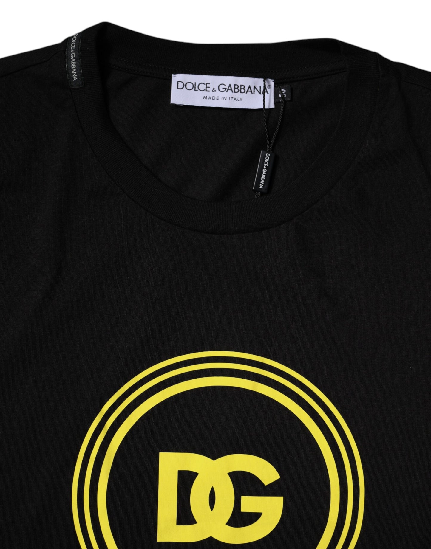 تي شيرت دولتشي آند غابانا أسود من القطن بطبعة شعار ورقبة دائرية