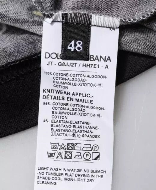 تيشيرت دولتشي آند غابانا أسود بياقة دائرية وطبعة عام الخنزير ٢٠١٩