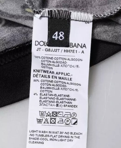 تيشيرت دولتشي آند غابانا أسود بياقة دائرية وطبعة عام الخنزير ٢٠١٩