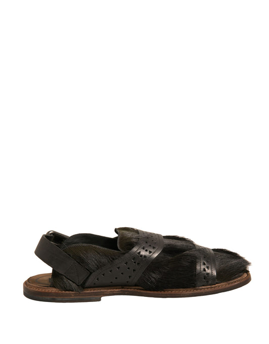 حذاء دولتشي آند غابانا الأخضر المصنوع من الجلد بشعر الغزال