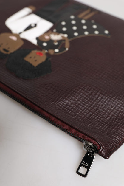 حقيبة كلاتش رجالية مزينة من دولتشي آند غابانا، مصنوعة من الجلد البني #DGFAMILY