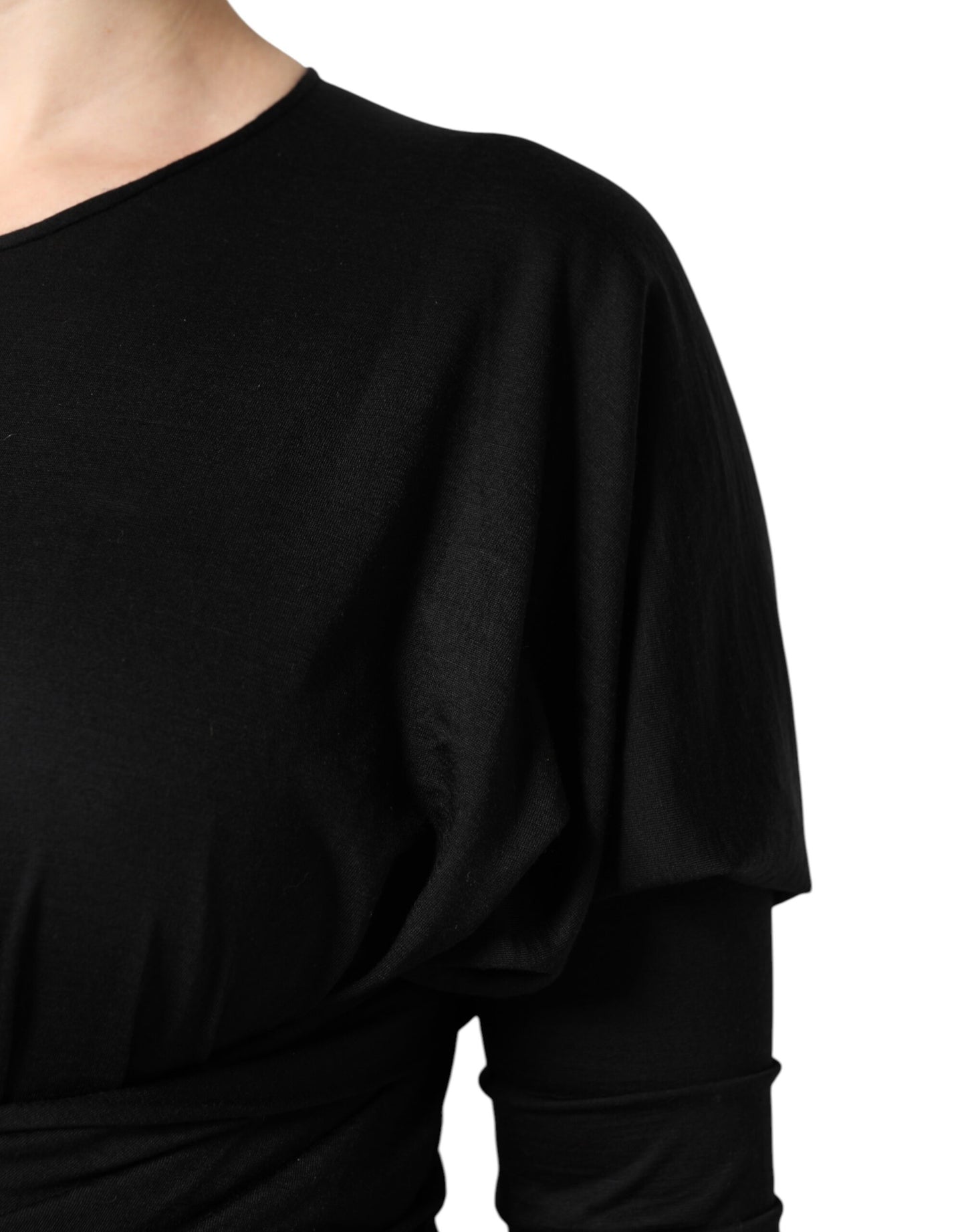 فستان دولتشي آند غابانا أسود من الصوف بأكمام طويلة