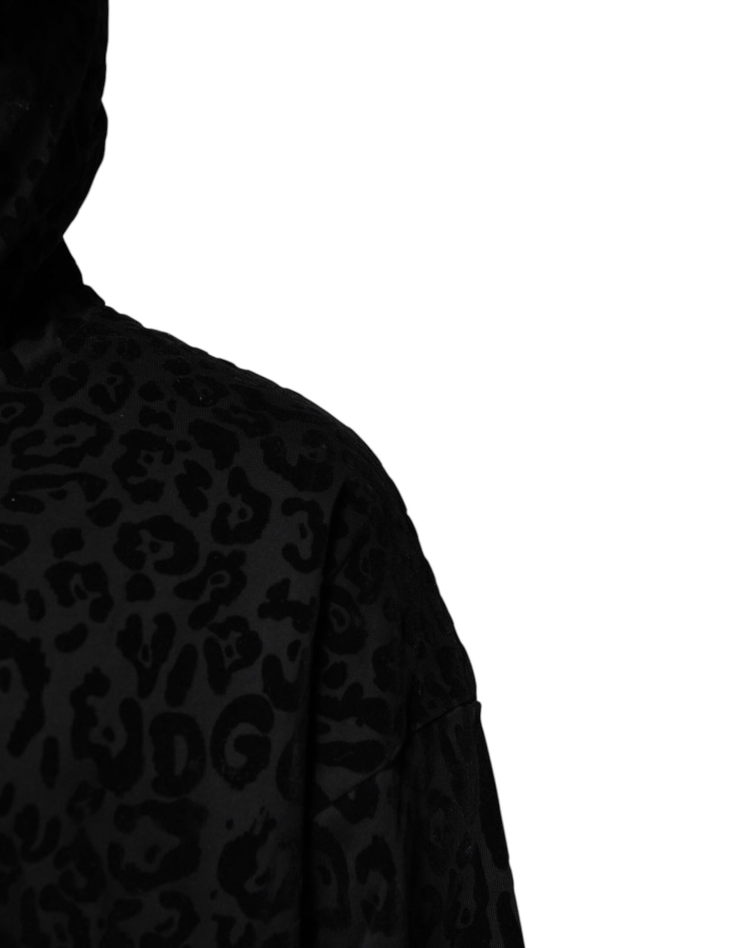 سويت شيرت دولتشي آند غابانا أسود بنقشة جلد الفهد وسحاب كامل وغطاء للرأس