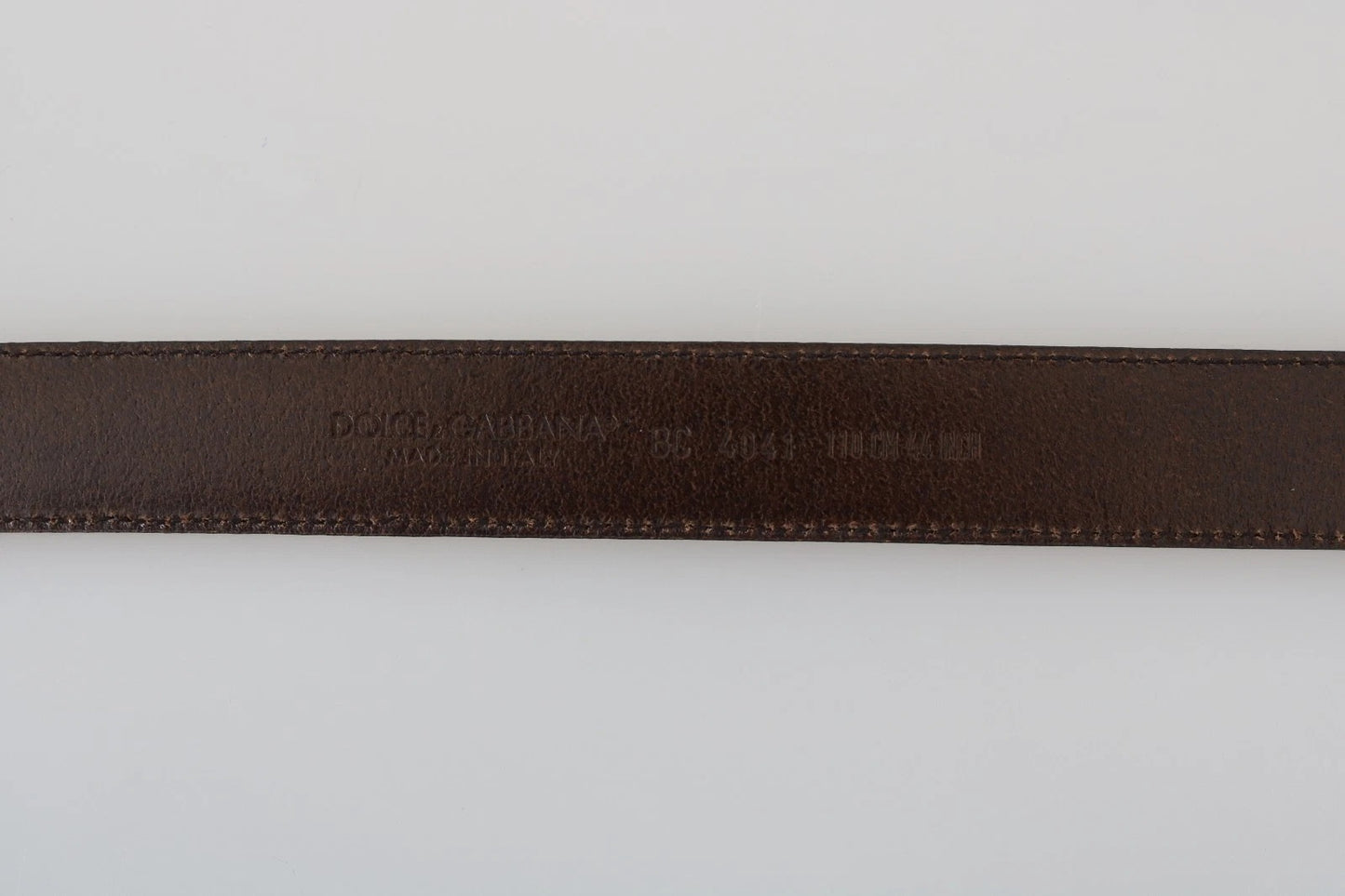 حزام دولتشي آند غابانا من الجلد الأزرق المثقب مع مشبك رمادي