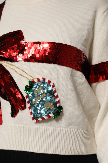 سترة دولتشي آند غابانا بيضاء مزينة بالترتر وياقة دائرية