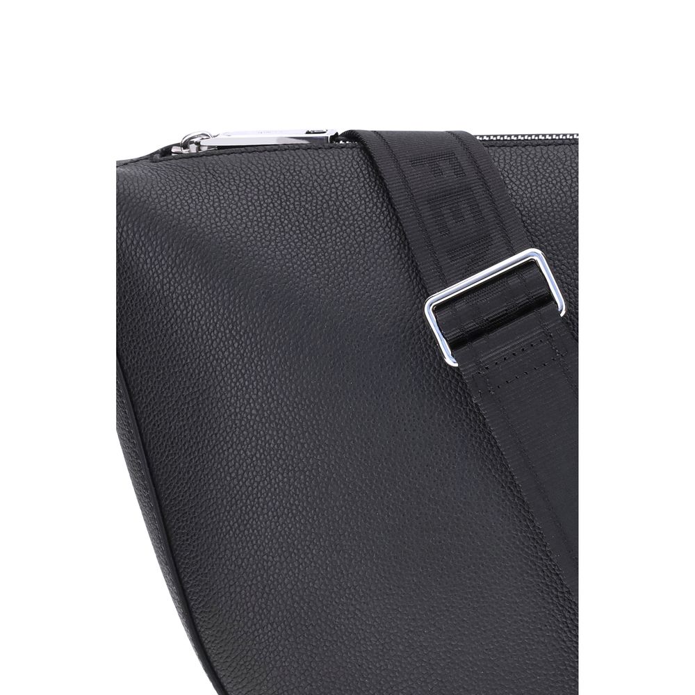 حقيبة كتف فندي بوس توروس من جلد العجل الأسود