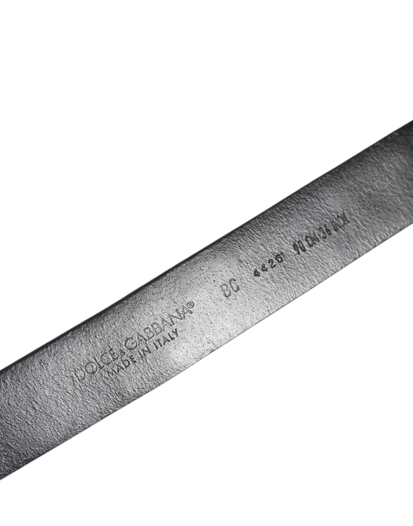 حزام دولتشي آند غابانا من الجلد الأسود المرصع بالمسامير ومشبك معدني بشعار