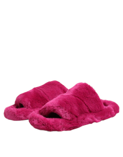 حذاء رجالي مسطح من دولتشي آند غابانا مصنوع من فرو صناعي وأكريليك وردي اللون