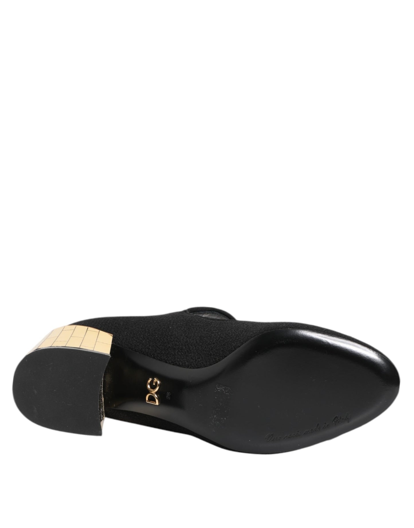 حذاء ماري جين من دولتشي آند غابانا مزين بكريستالات وزهور سوداء