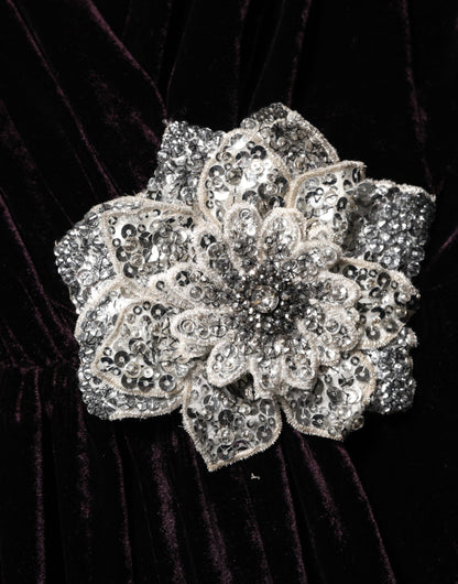 فستان دولتشي آند غابانا الأسود المخملي المزين بالزهور