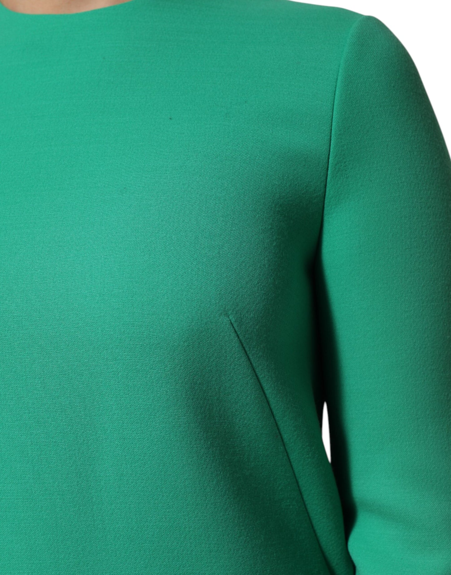 فستان دولتشي آند غابانا الأخضر المصنوع من الفيسكوز والأسيتات بأكمام طويلة