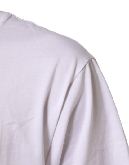 تي شيرت رجالي من دولتشي آند غابانا، قطني، بياقة دائرية، مطبوع عليه شعار دولتشي آند غابانا باللون الأبيض