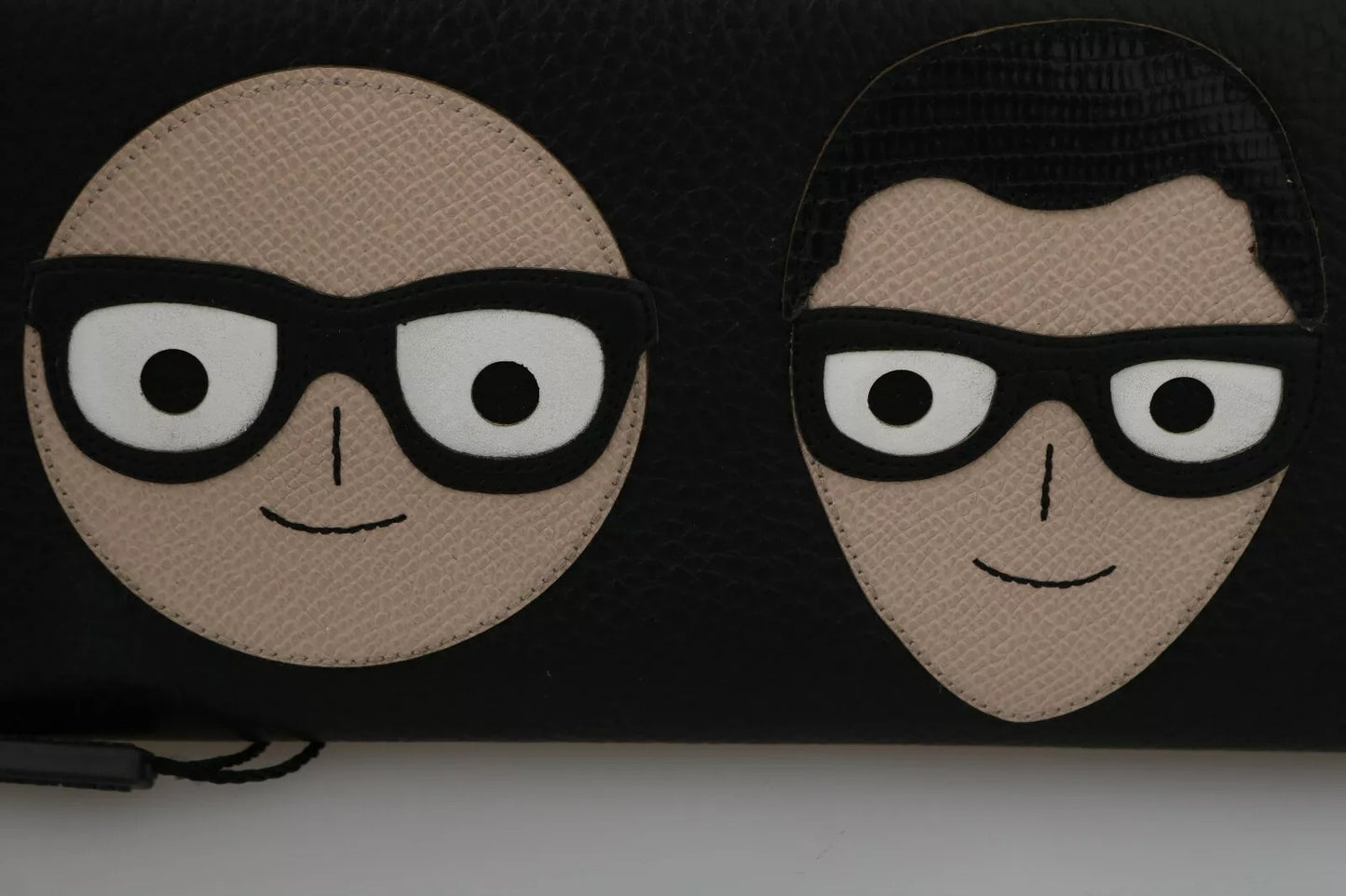 محفظة دولتشي آند غابانا الرجالية من الجلد الأسود بسحاب #DGFAMILY