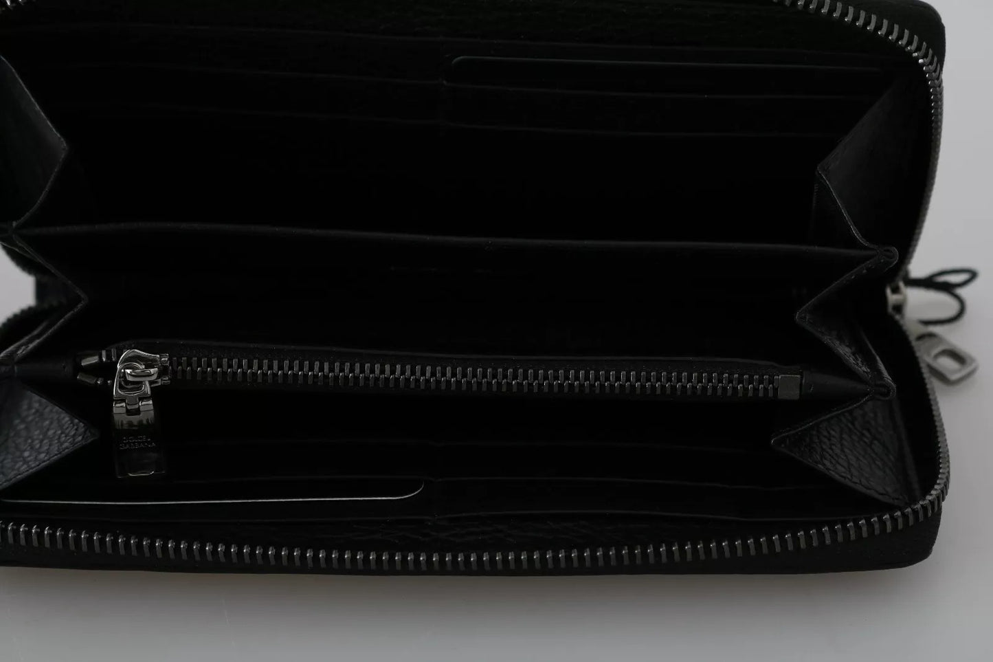 محفظة دولتشي آند غابانا الرجالية من الجلد الأسود بسحاب #DGFAMILY