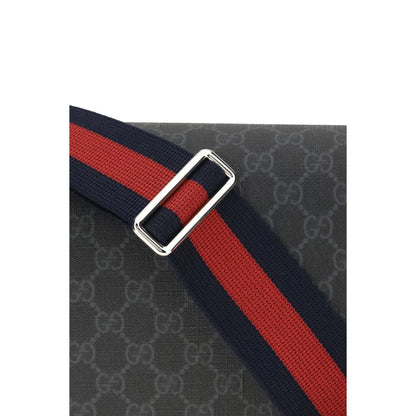 حقيبة كتف غوتشي من البولي إيثيلين باللون الأسود