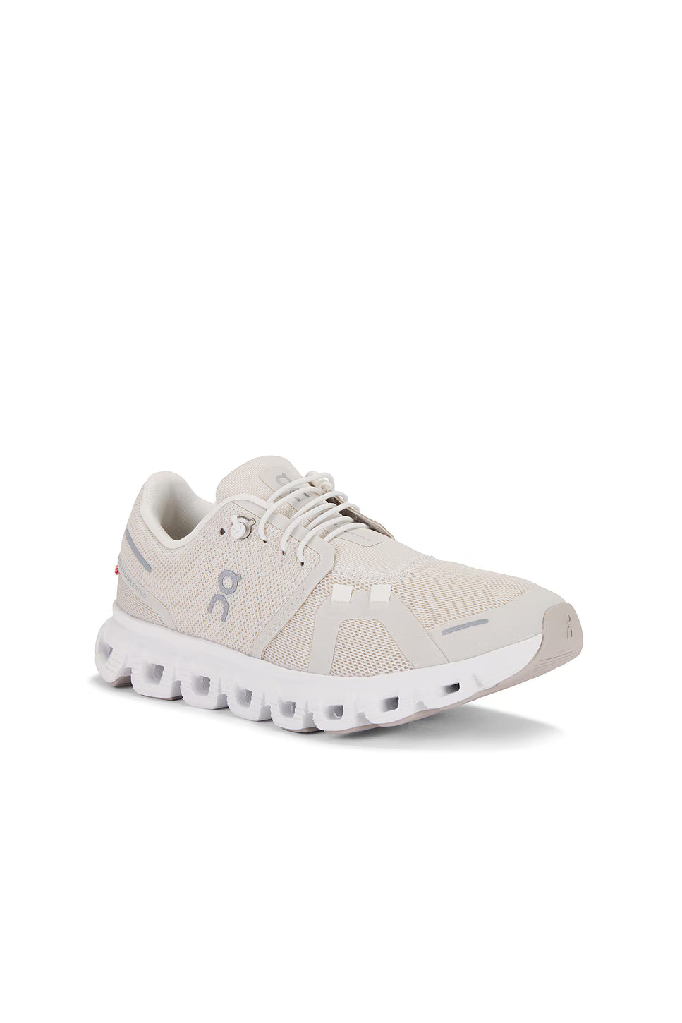 على السحابة 6 لؤلؤة/أبيض